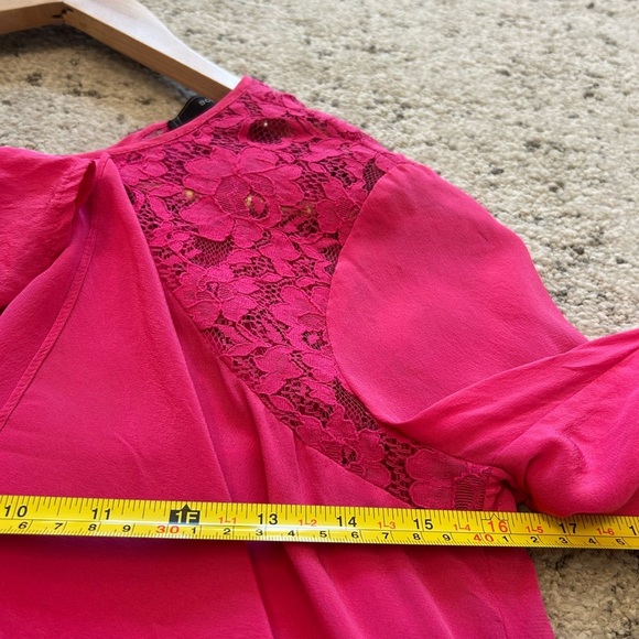 BCBG XS silk blouse Elegant Pink Lace Women's Top GUC - Picture 16 of 16